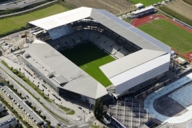 Stadion Tivoli v Innsbrucku.