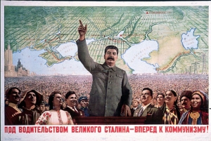 Stalin zde jako velký vůdce, má na rukou krev desítek milionů lidí.