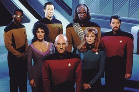 Star Trek v čele s Patrickem Stewartem jako kapitánem Jean-Lucem Picardem.