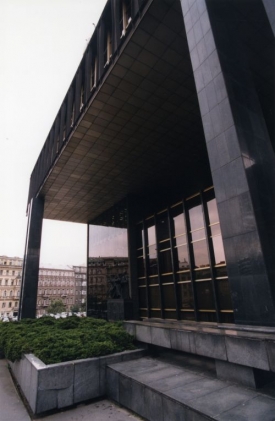 Bývalou budovu Federálního shromáždění získá Národní muzeum