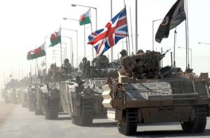 Britská 20. obrněná brigáda se stahuje z Basry