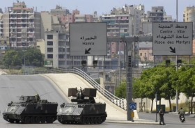 Do ulicích v Bejrútu vyjely tanky.