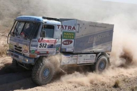 Tatrovka pilotovaná Tomášem Tomečkem už v Rallye Dakar nepokračuje.