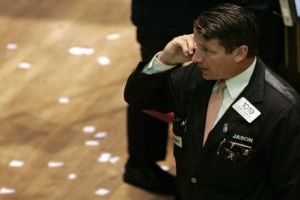 Po rekordu na Wall Streetu začaly trhy prudce padat.