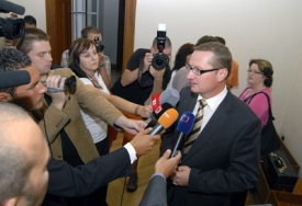 Advok&aacute;t po&scaron;kozen&yacute;ch Igor Veleba.