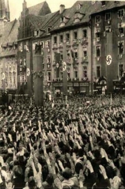 Vítání Hitlera v Chebu.