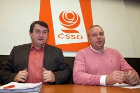 Dohodnuto. Jiří Šulc (ODS) a Petr Benda (ČSSD) podepíší spolupráci.
