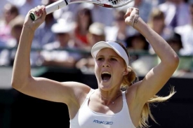 Tenistka Nicole Vaidišová obhájila účast ve čtvrtfinále Wimbledonu.