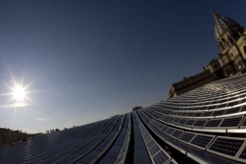 Solární panely nad sálem Pavla VI.