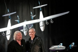 Richard Branson (vlevo)