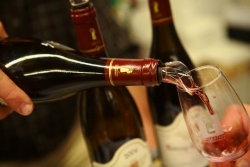 Svatomartinské koštování mladého vína má dlouhou tradici.