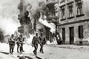 Varšavské povstání Němci bez milosti potlačili.