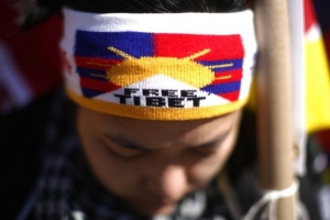 Demonstrace za svobodný Tibet před Bílým domem ve Washingtonu.