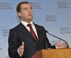 Ruský prezident Dmitrij Medveděv do Washingtonu přijel jednat.