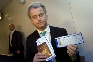 Wilders před odletem do Británie.