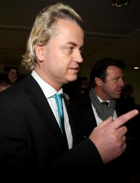 Kritik islámu Wilders po zadržení na letišti v Londýně.