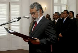 Xanana Gusmão skládá premiérskou přísahu