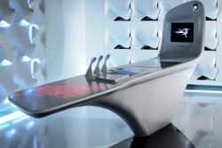 Futuristický kuchyňský ostrůvek od Zahy Hadid.
