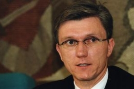 Náměstek ministra vnitra Zdeněk Zajíček.