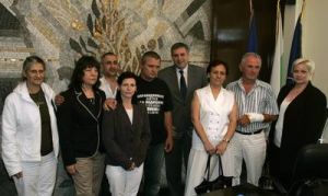 Bulharští zdravotníci s bulharským ministrem zdravotnictví (4. zprava)