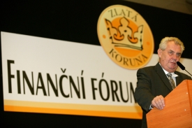 Miloš Zeman se na fóru vyjádřil k finanční krizi.