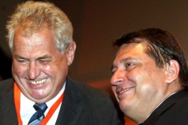 Miloš Zeman a Jiří Paroubek. Bývali spojenci, teď stojí proti sobě.