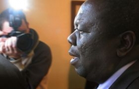 Morgan Tsvangirai jde do druhého kola voleb.